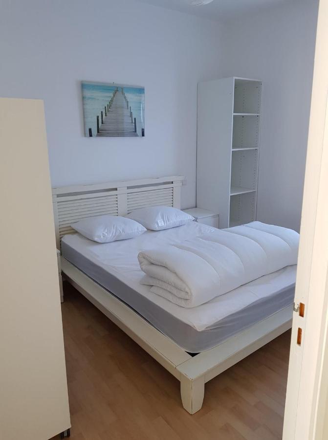 Ferienwohnung Appart Cosy Plein Centre Saint-Pol-de-Léon Exterior foto